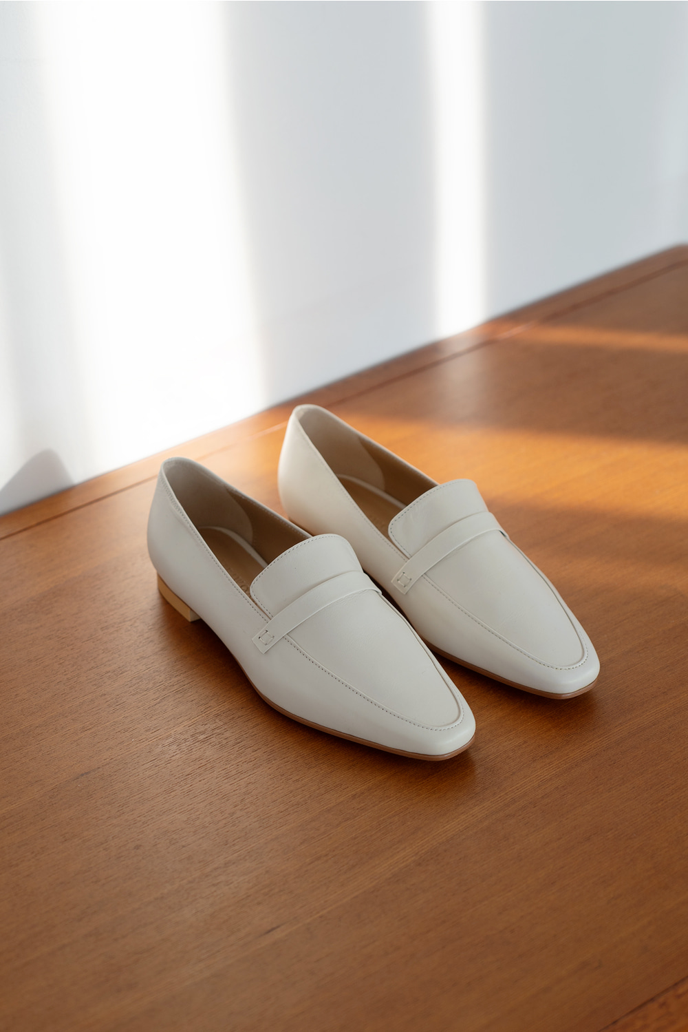 2263_Butter Classic Loafer