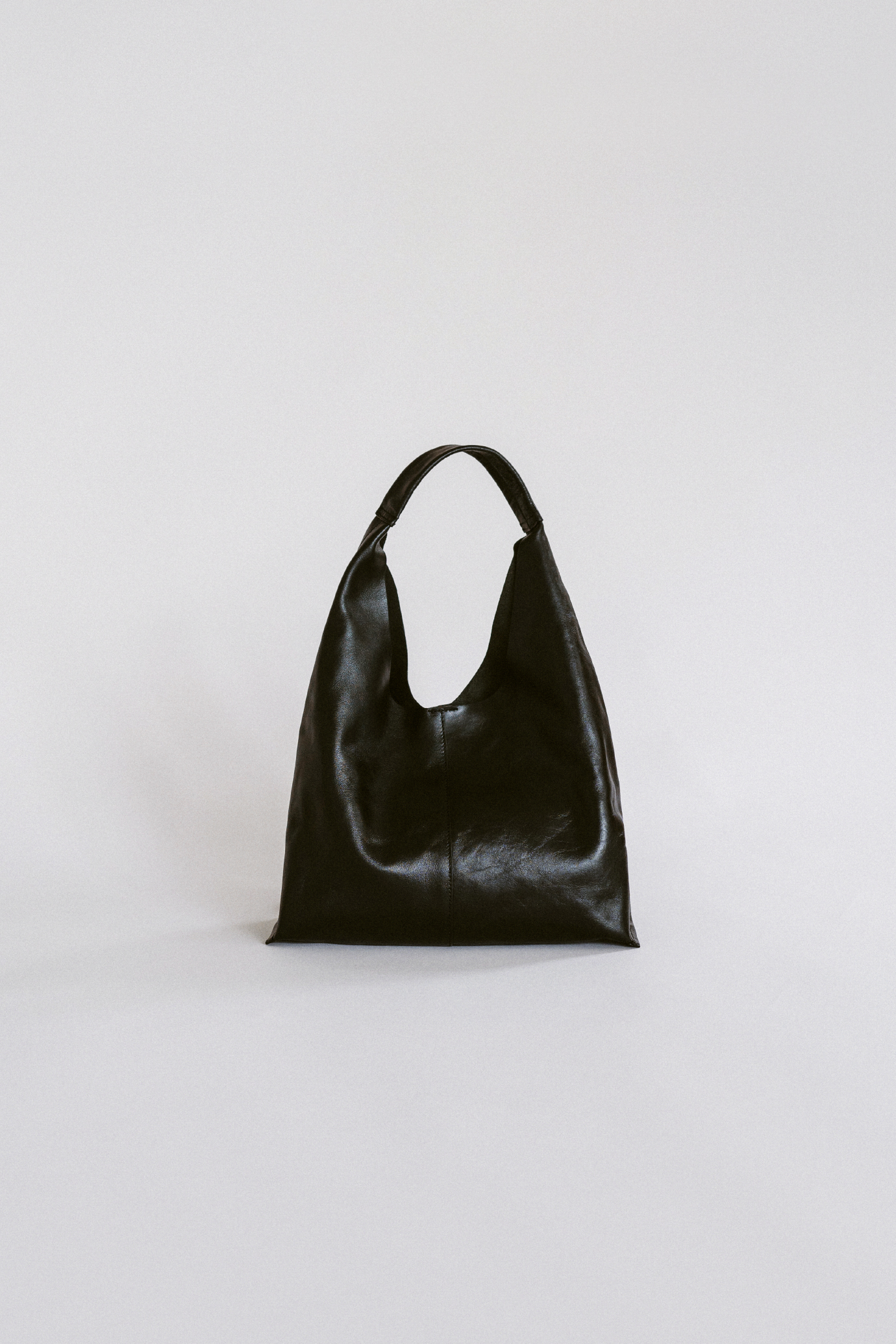 18426_Row Triangle Bag