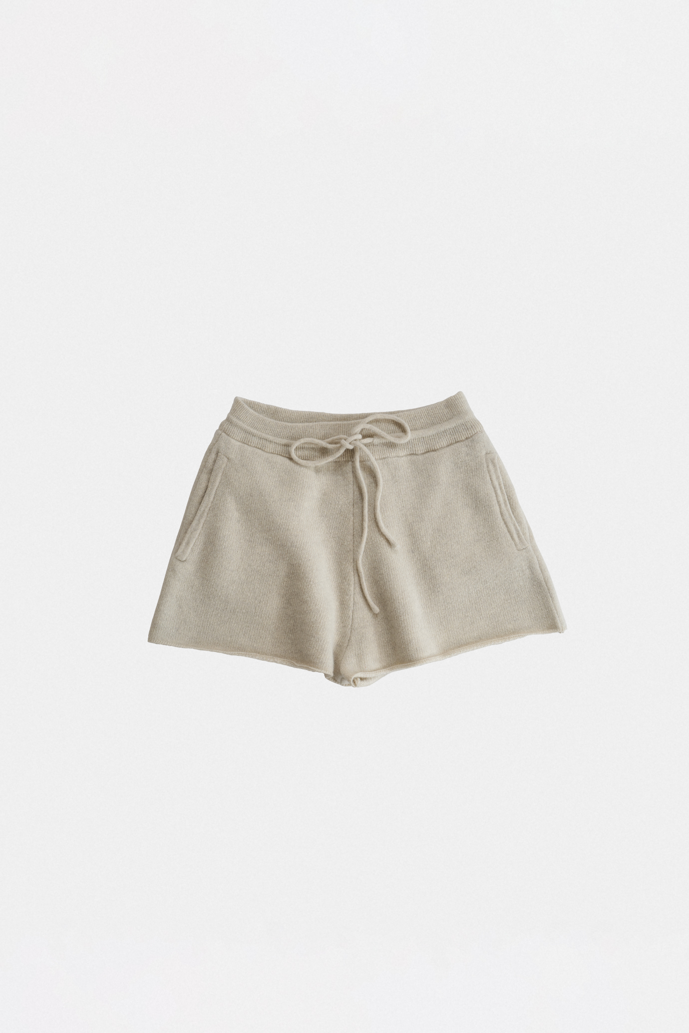 19256_Wool and cashmere shorts